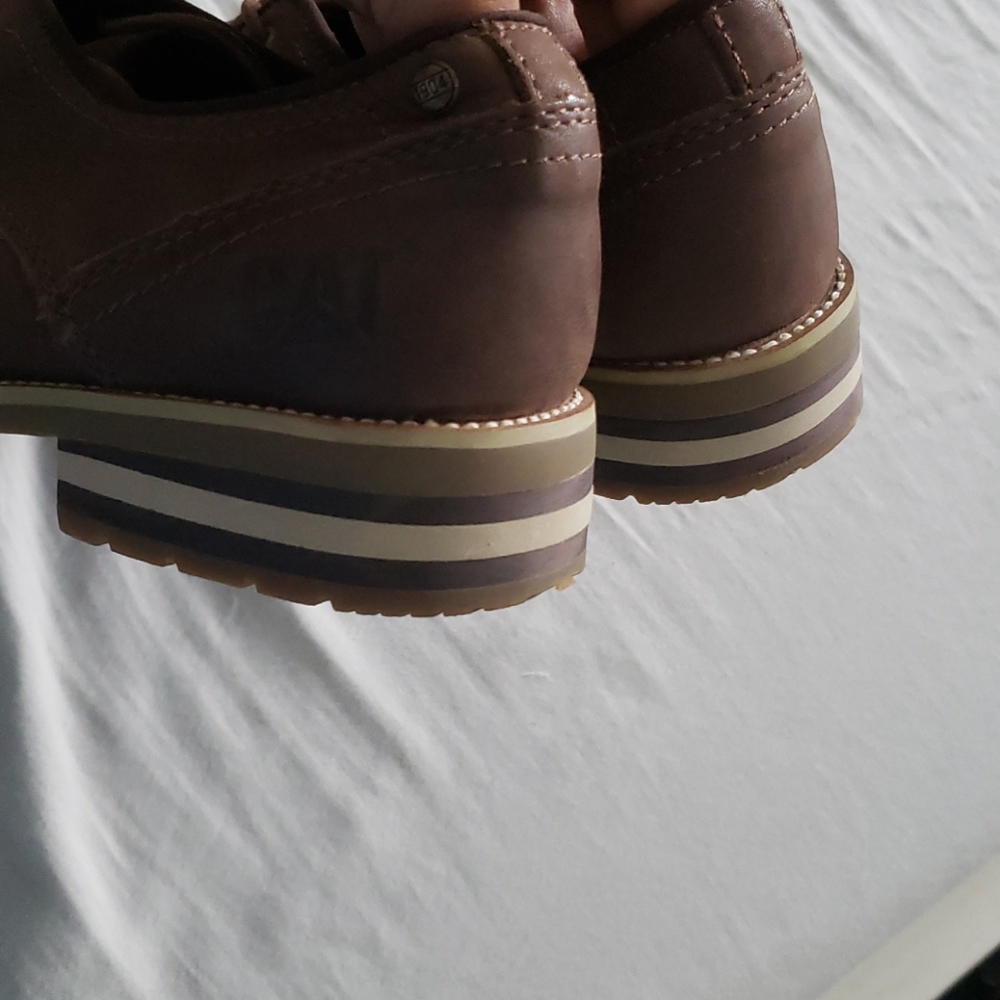 Shoes - Picture 5 of 5